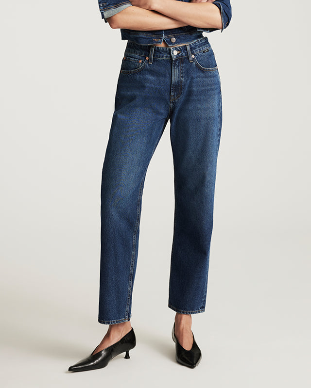 Women's Straight Leg Jeans