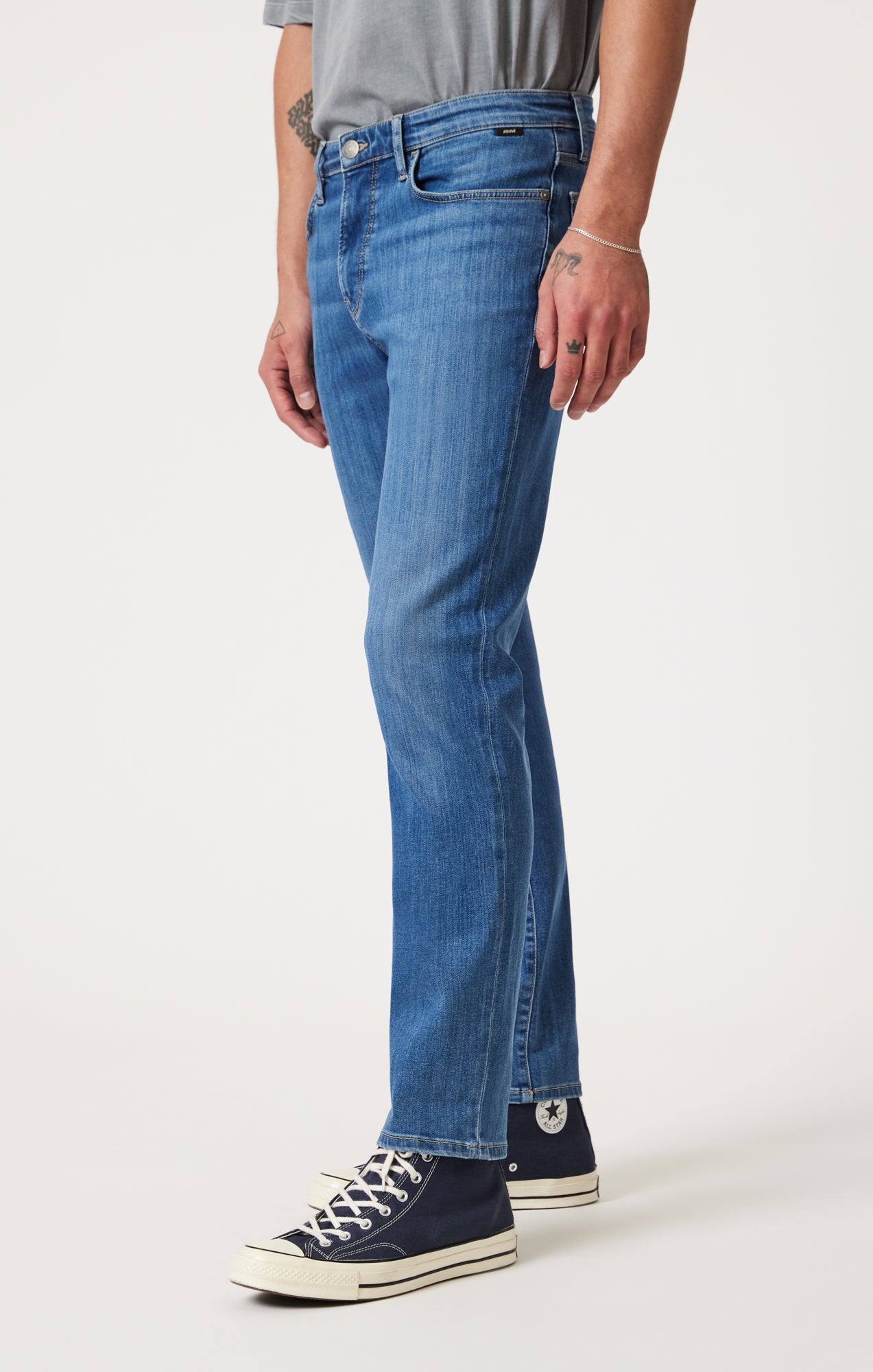 STEVE ATHLETIC FIT IN MID BRUSHED SUPERMOVE - Mavi Jeans