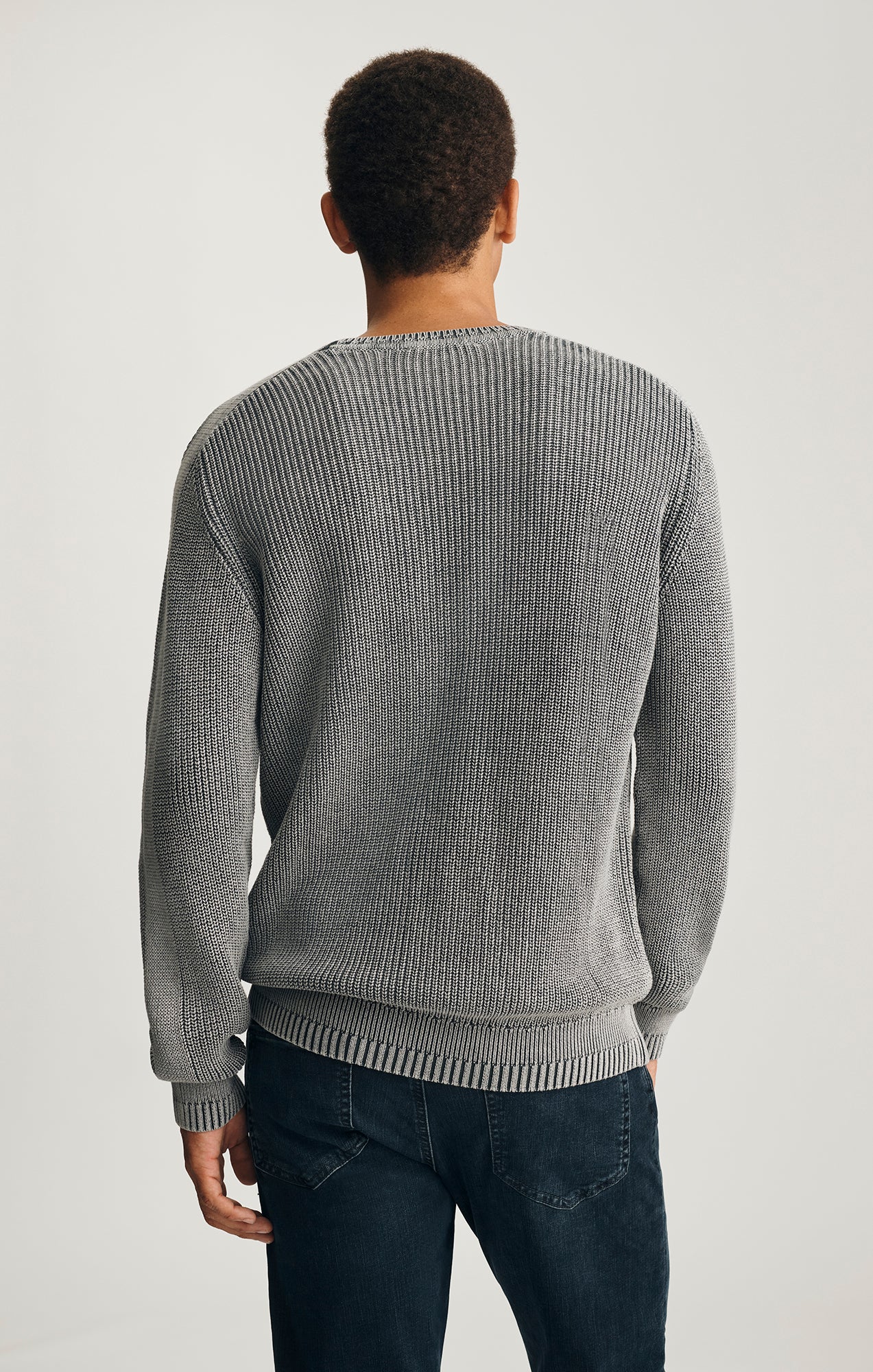 CREW NECK SWEATER IN ANTHRACITE