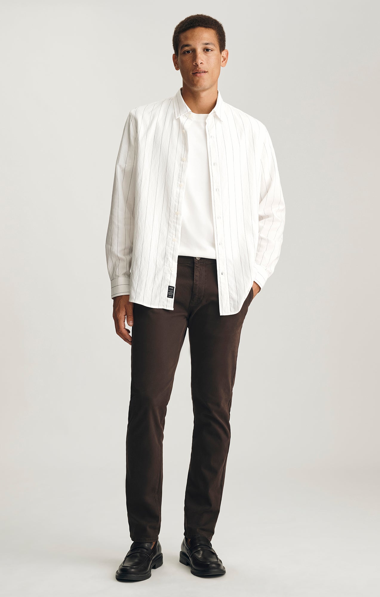 STRIPED LONG SLEEVE BUTTON-UP SHIRT IN ANTIQUE WHITE ZEMIN BLACK STRIPE