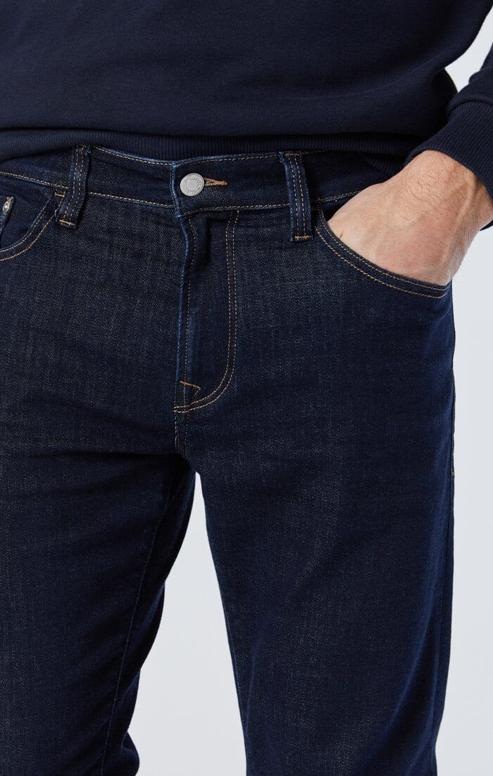 ZACH STRAIGHT LEG IN RINSE FEATHER BLUE - Mavi Jeans