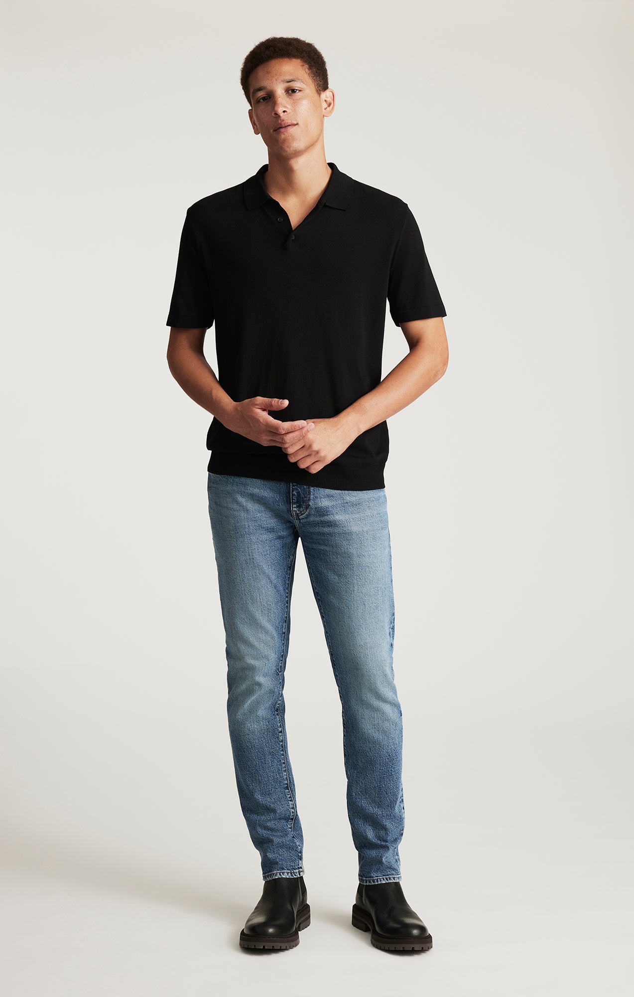 EDITION SHORT SLEEVE POLO SWEATER IN BLACK - Mavi Jeans