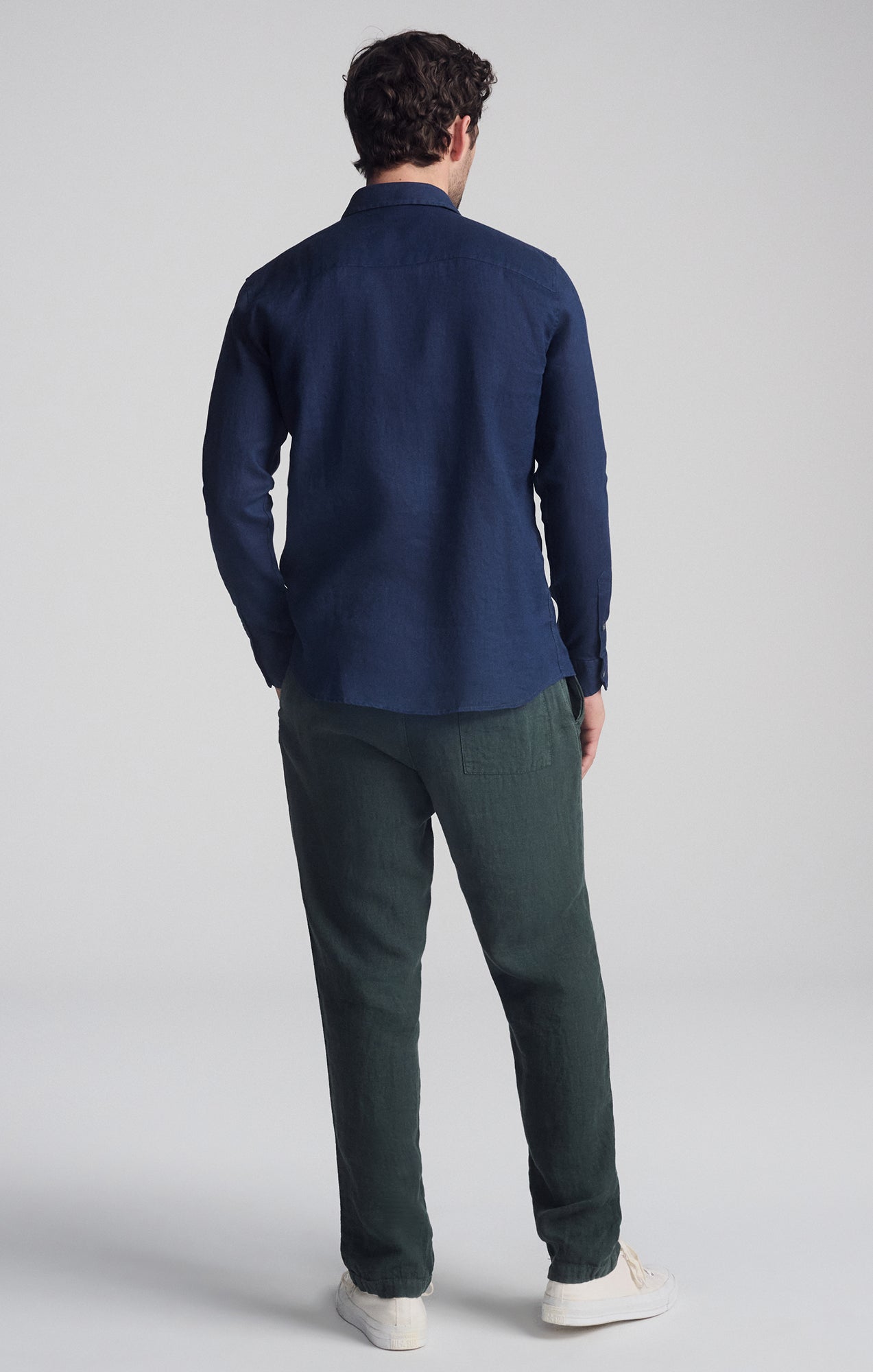 LINEN LONG SLEEVE BUTTON-UP SHIRT IN BLACK IRIS - Mavi Jeans