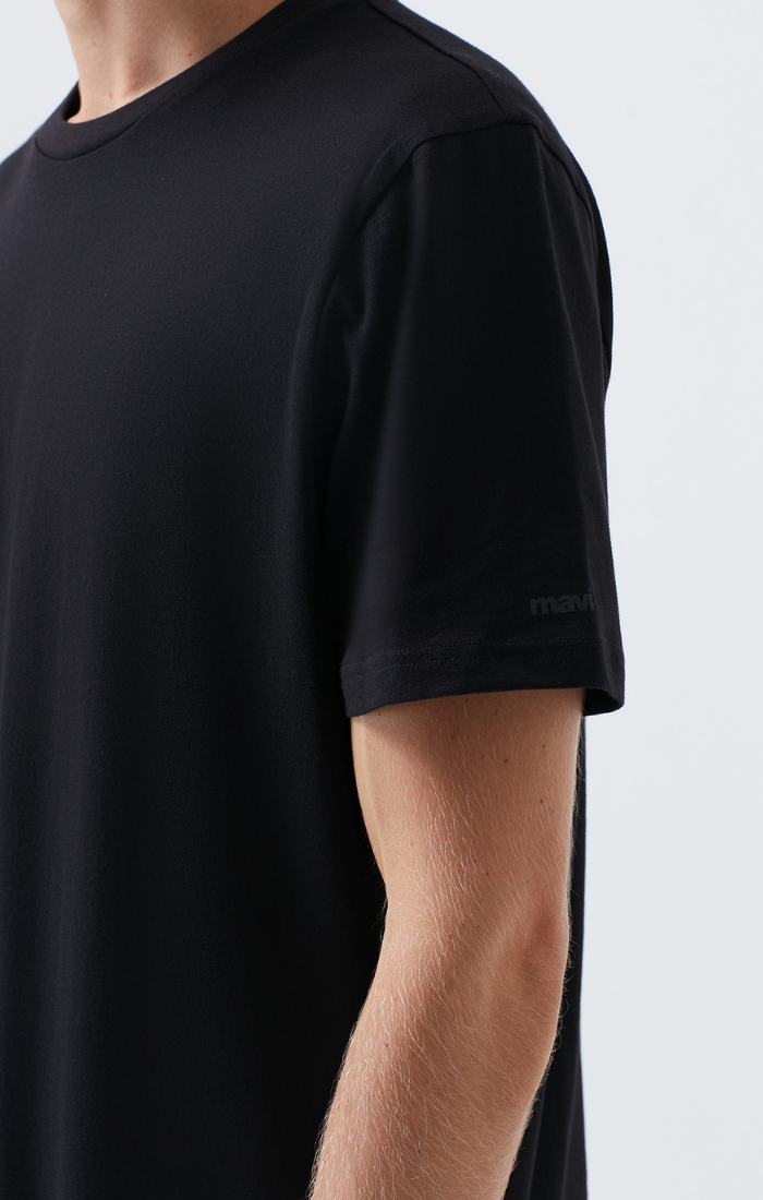 SHORT SLEEVE CREW NECK T-SHIRT IN BLACK - Mavi Jeans