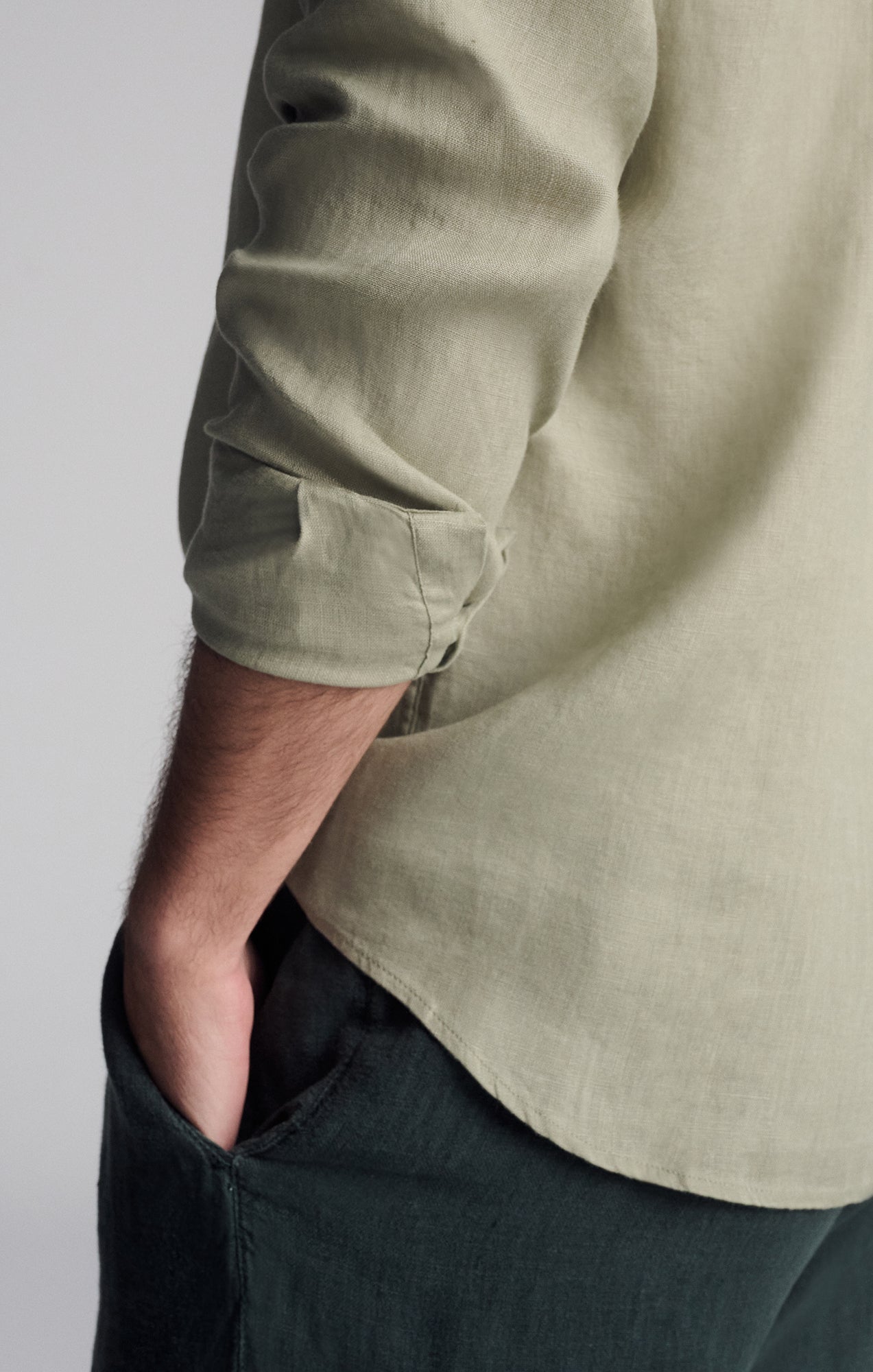 LINEN LONG SLEEVE BUTTON-UP SHIRT IN SEAGRASS - Mavi Jeans