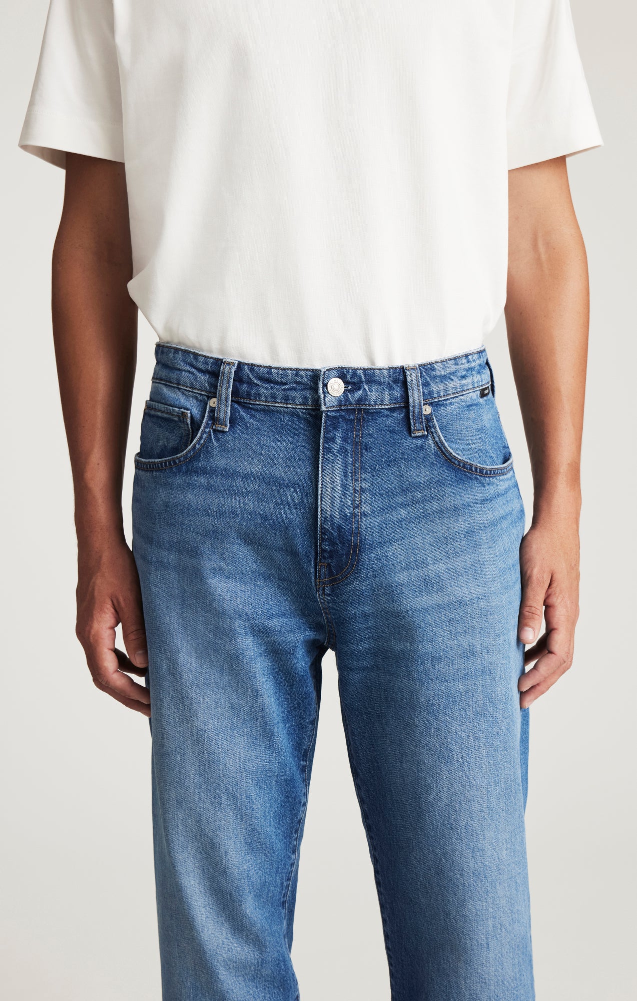 MARCEL LOOSE STRAIGHT LEG IN MID BRUSHED CLASSIC BLUE - Mavi Jeans
