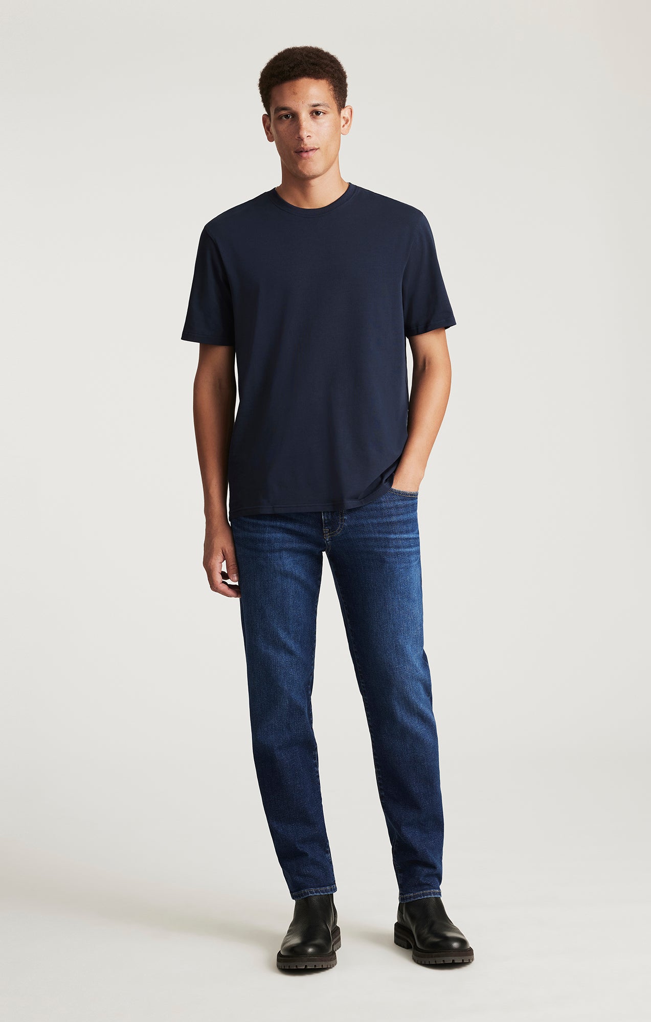 CREW NECK T-SHIRT IN TOTAL ECLIPSE - Mavi Jeans