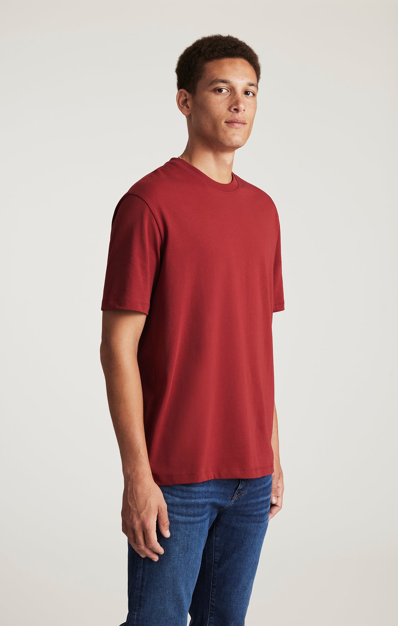 BASIC SHORT SLEEVE T-SHIRT IN WINERY - Mavi Jeans