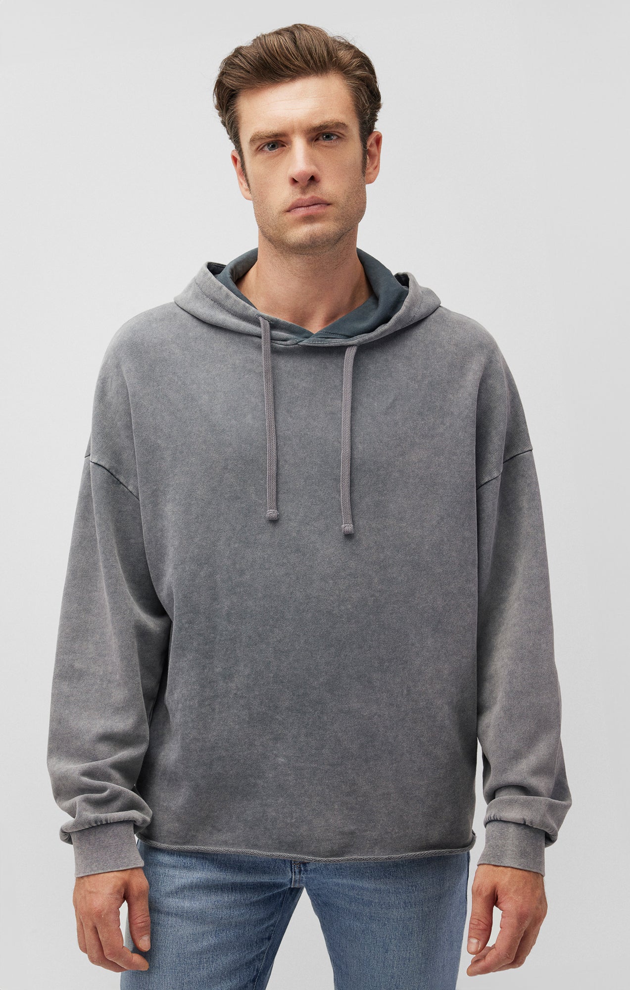 RAW EDGE HOODIE IN MONUMENT - Mavi Jeans