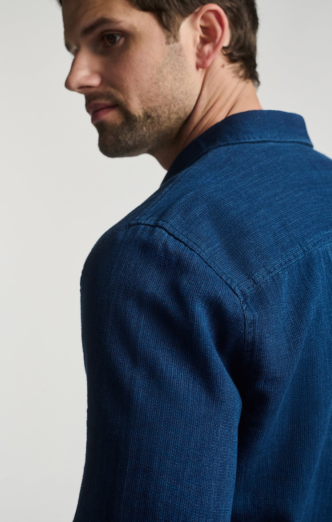 POCKET LONG SLEEVE BUTTON-UP SHIRT IN INDIGO - Mavi Jeans