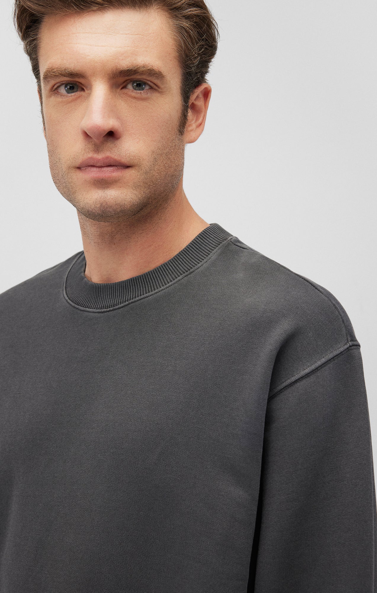CREW NECK SWEATSHIRT IN PIRATE BLACK - Mavi Jeans