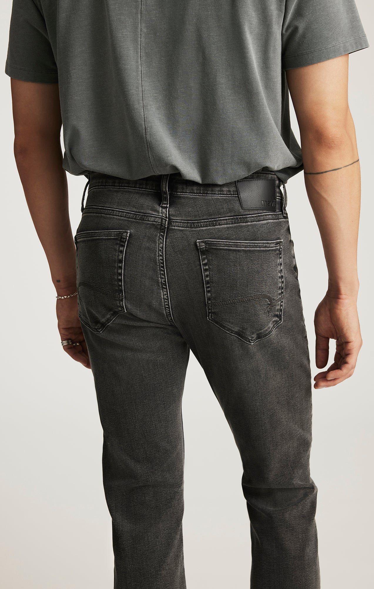 JAKE SLIM LEG IN MID SMOKE SUPERMOVE - Mavi Jeans