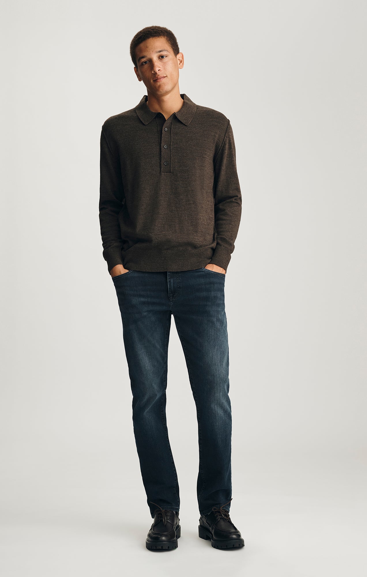EDITION LONG SLEEVE POLO SWEATER IN SHITAKE