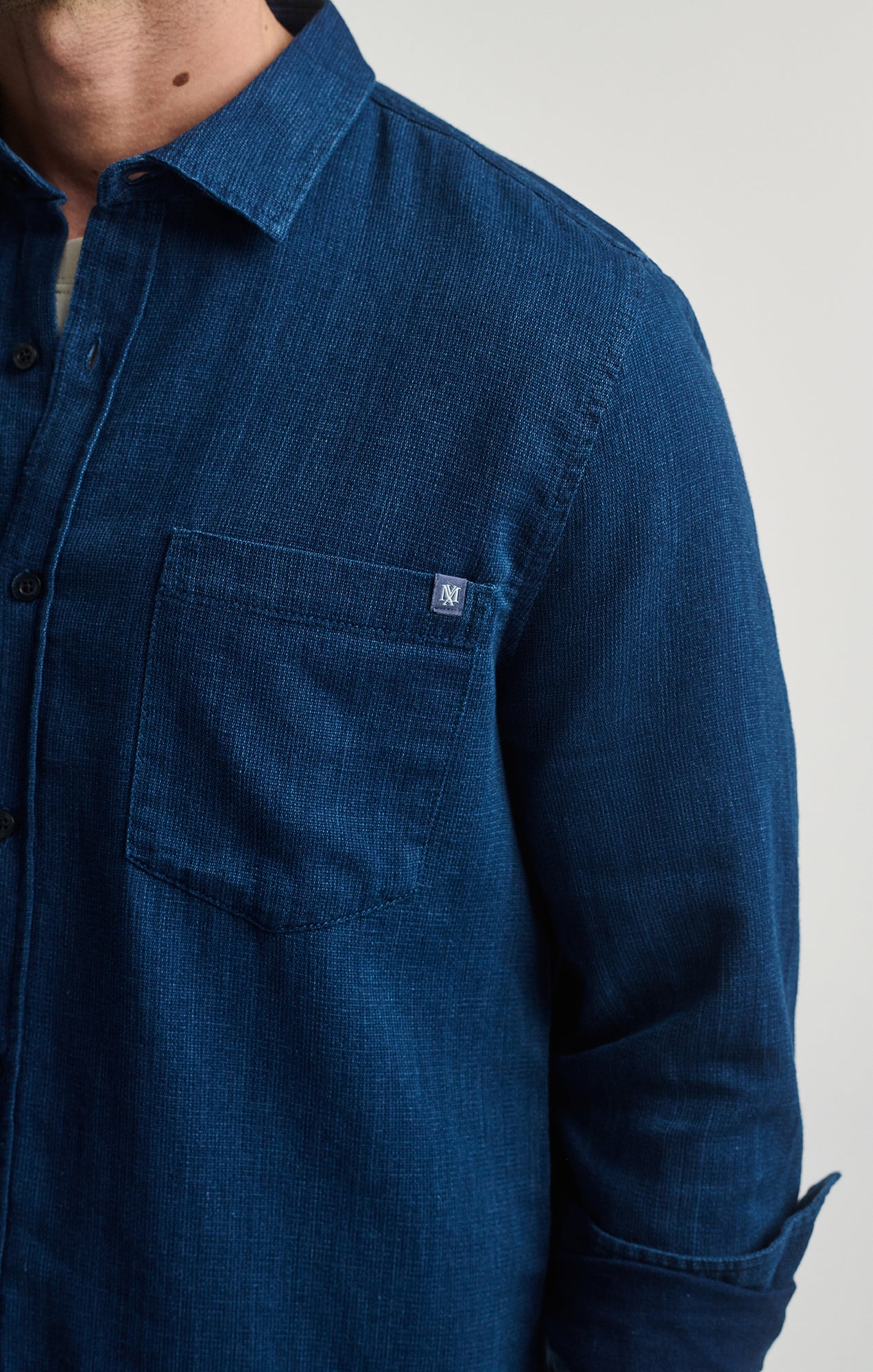 POCKET LONG SLEEVE BUTTON-UP SHIRT IN INDIGO - Mavi Jeans