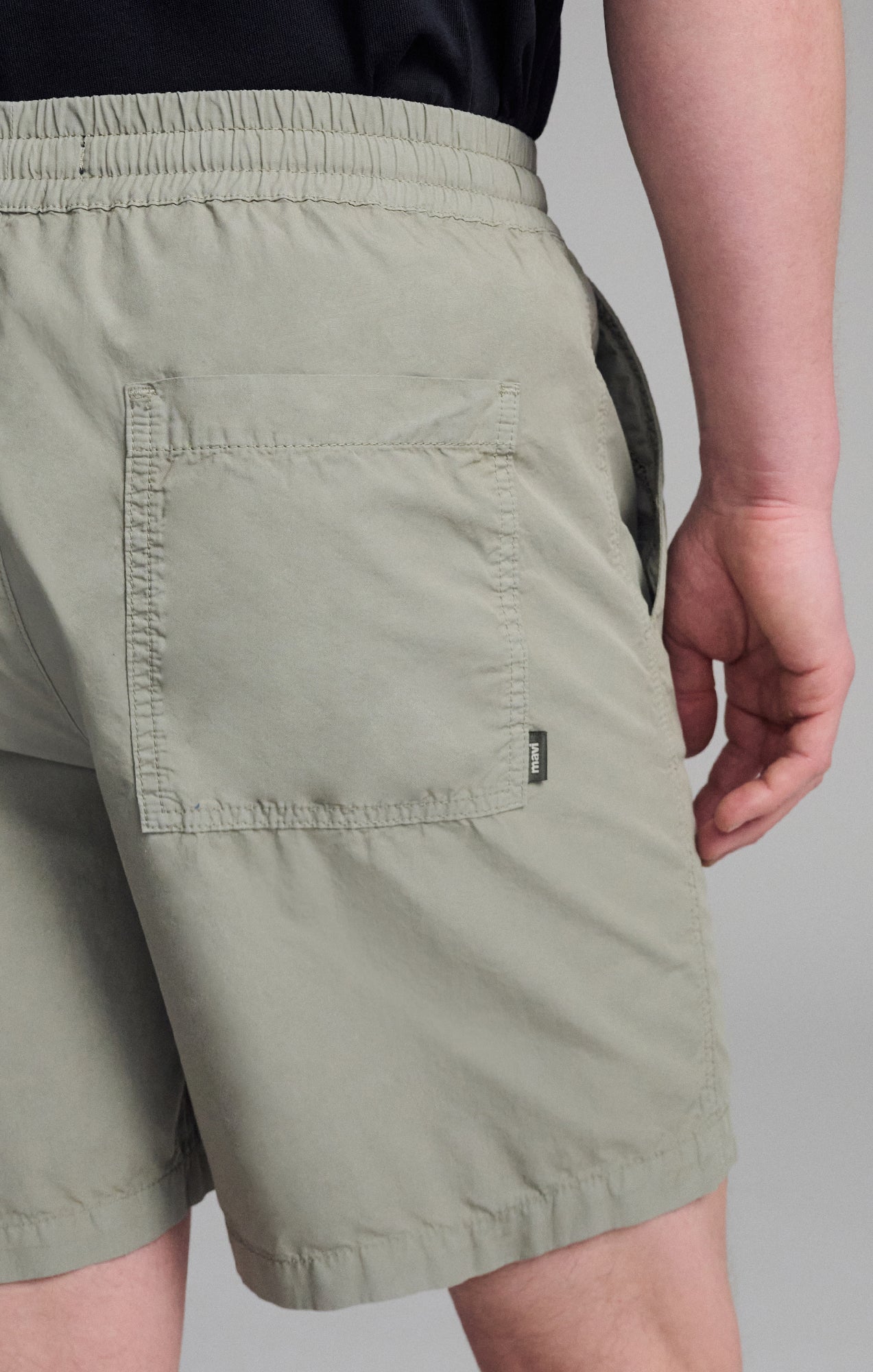 SPORTY DRAWSTRING SHORTS IN SHADOW - Mavi Jeans