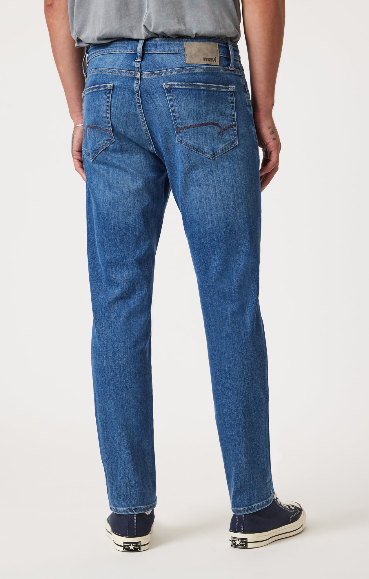 STEVE ATHLETIC FIT IN MID BRUSHED SUPERMOVE - Mavi Jeans