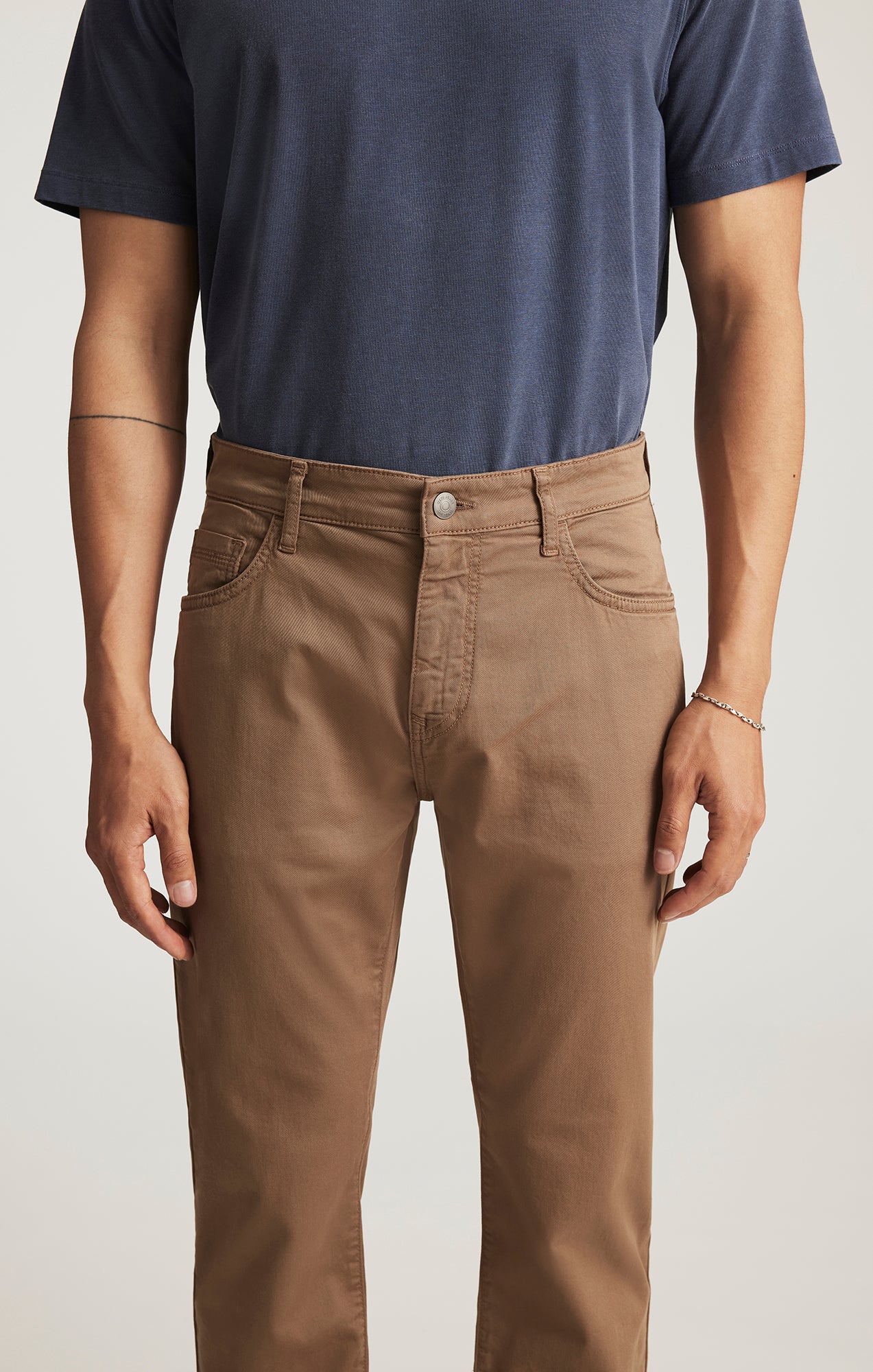 ZACH STRAIGHT LEG IN SHITAKE CASUAL TWILL - Mavi Jeans