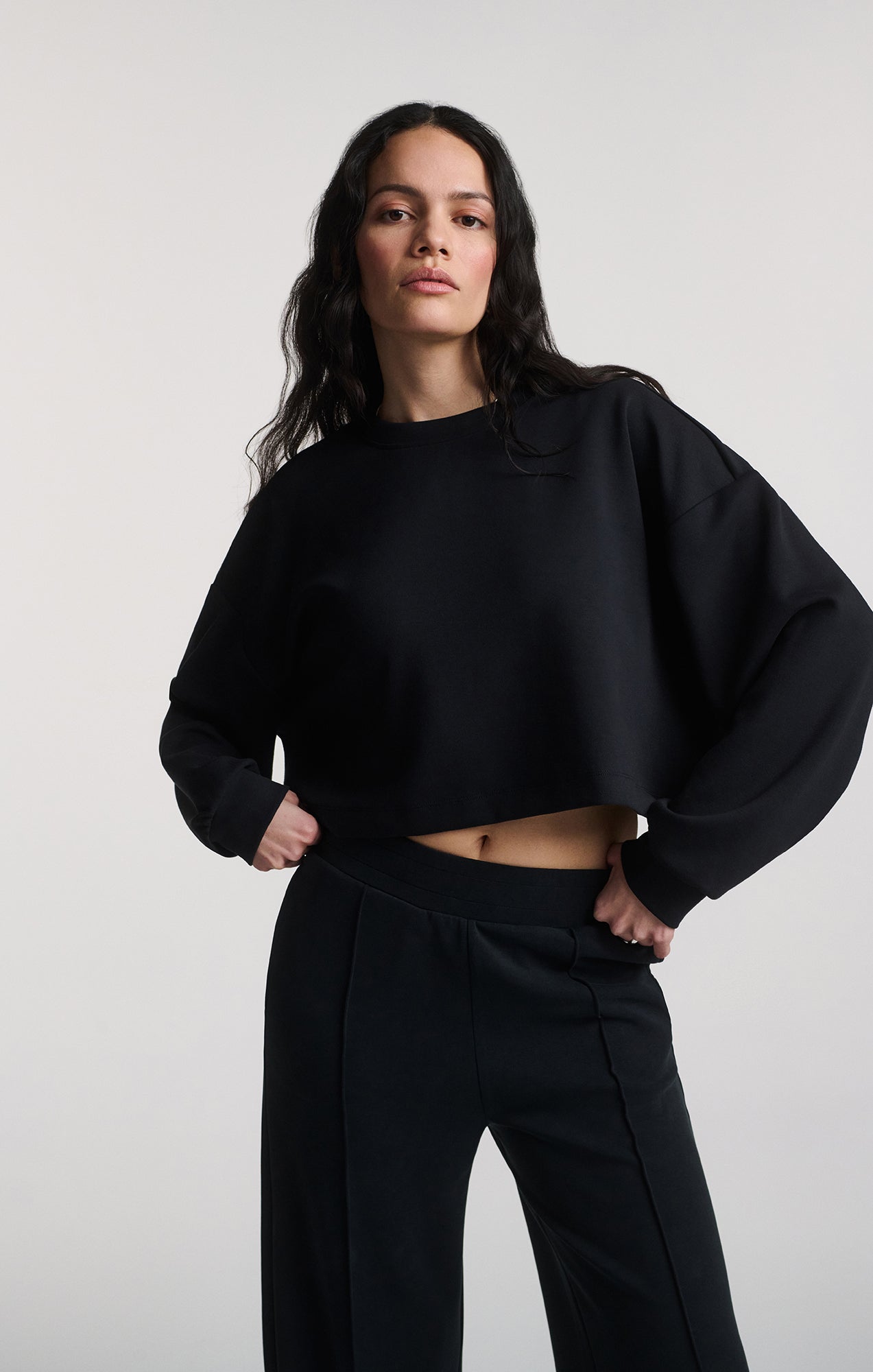 SPORTY LUXE TENCEL™ CREW NECK SWEATSHIRT - Mavi Jeans
