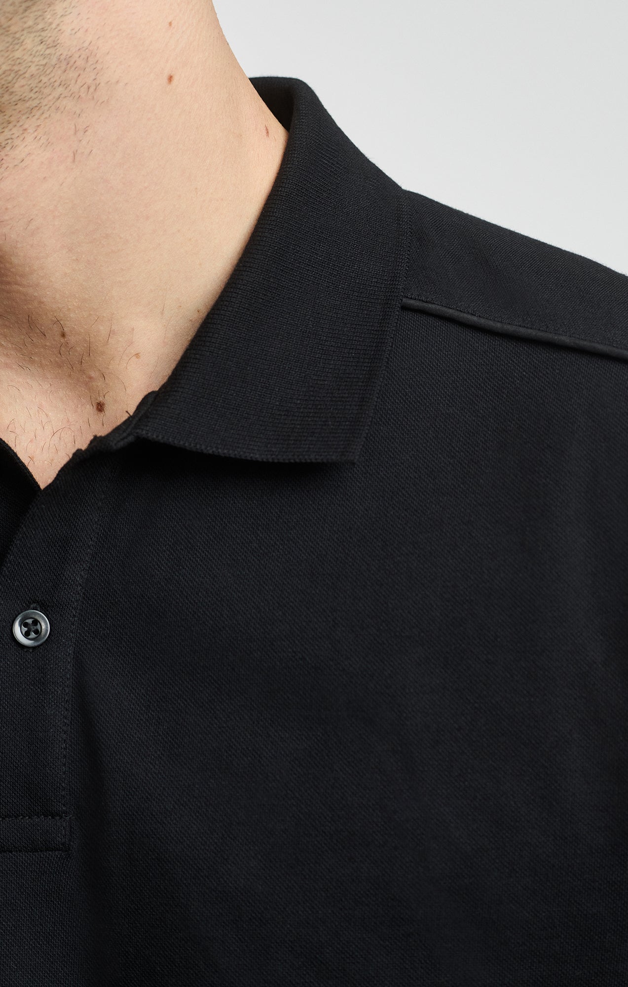 POLO SHIRT IN BLACK - Mavi Jeans