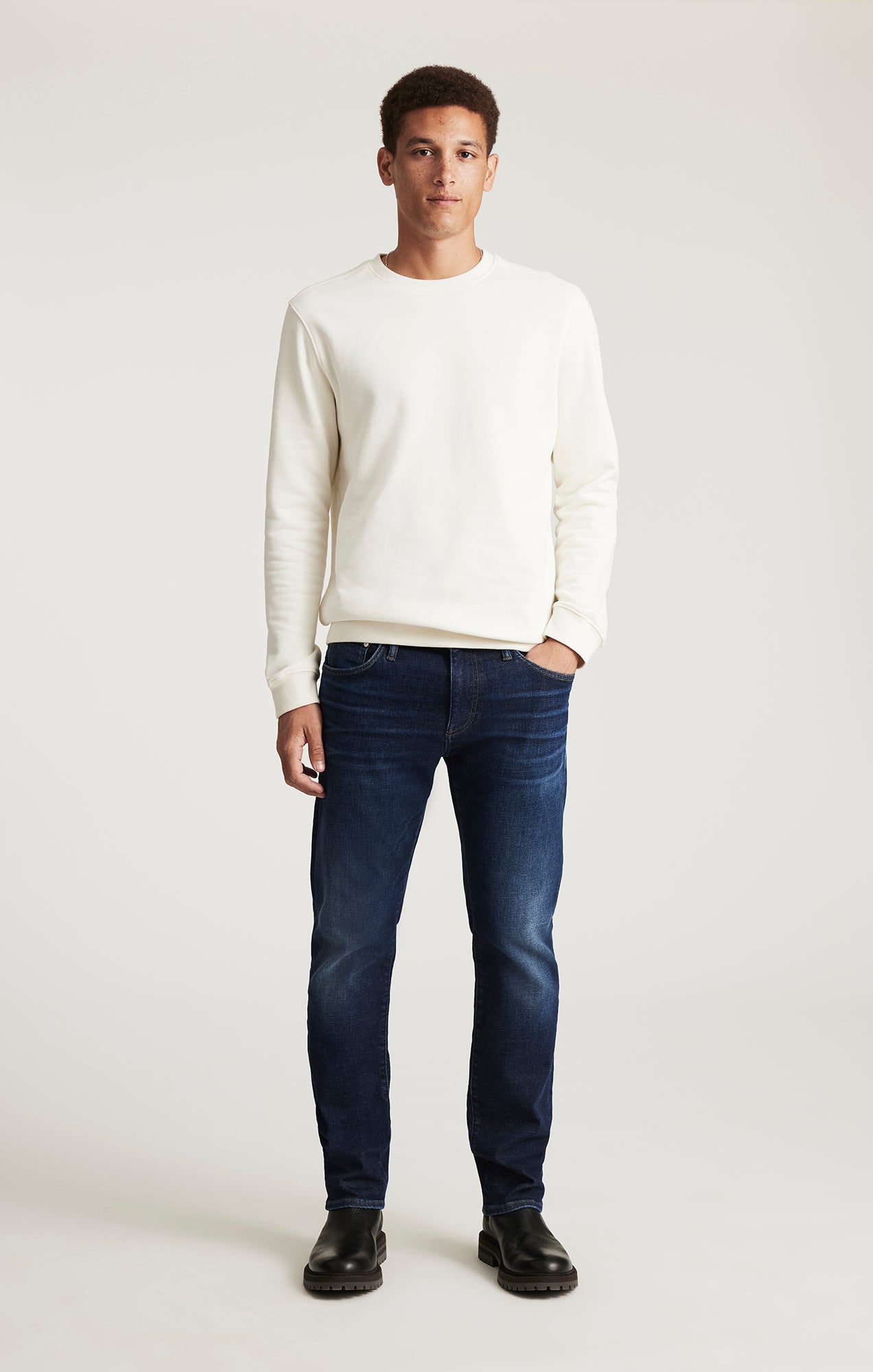 CREW NECK SWEATSHIRT IN ANTIQUE WHITE - Mavi Jeans