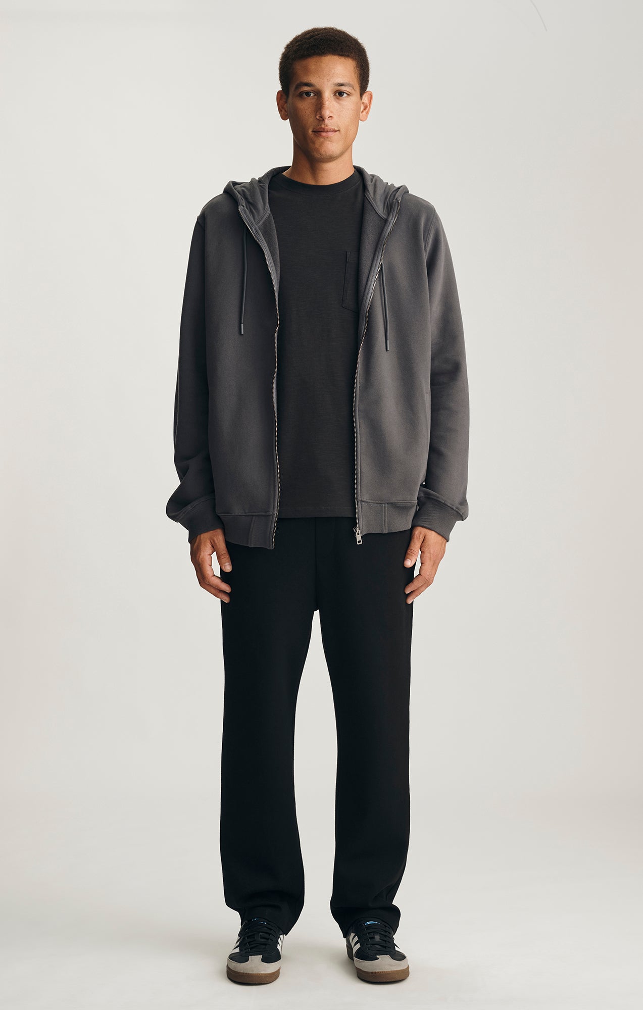 SWEATPANTS IN BLACK