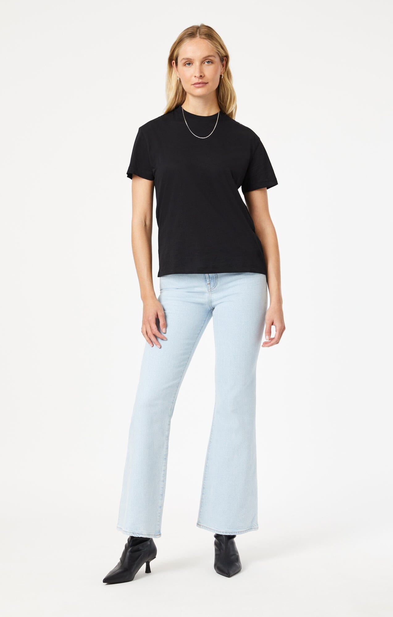 CREW NECK T-SHIRT IN BLACK - Mavi Jeans