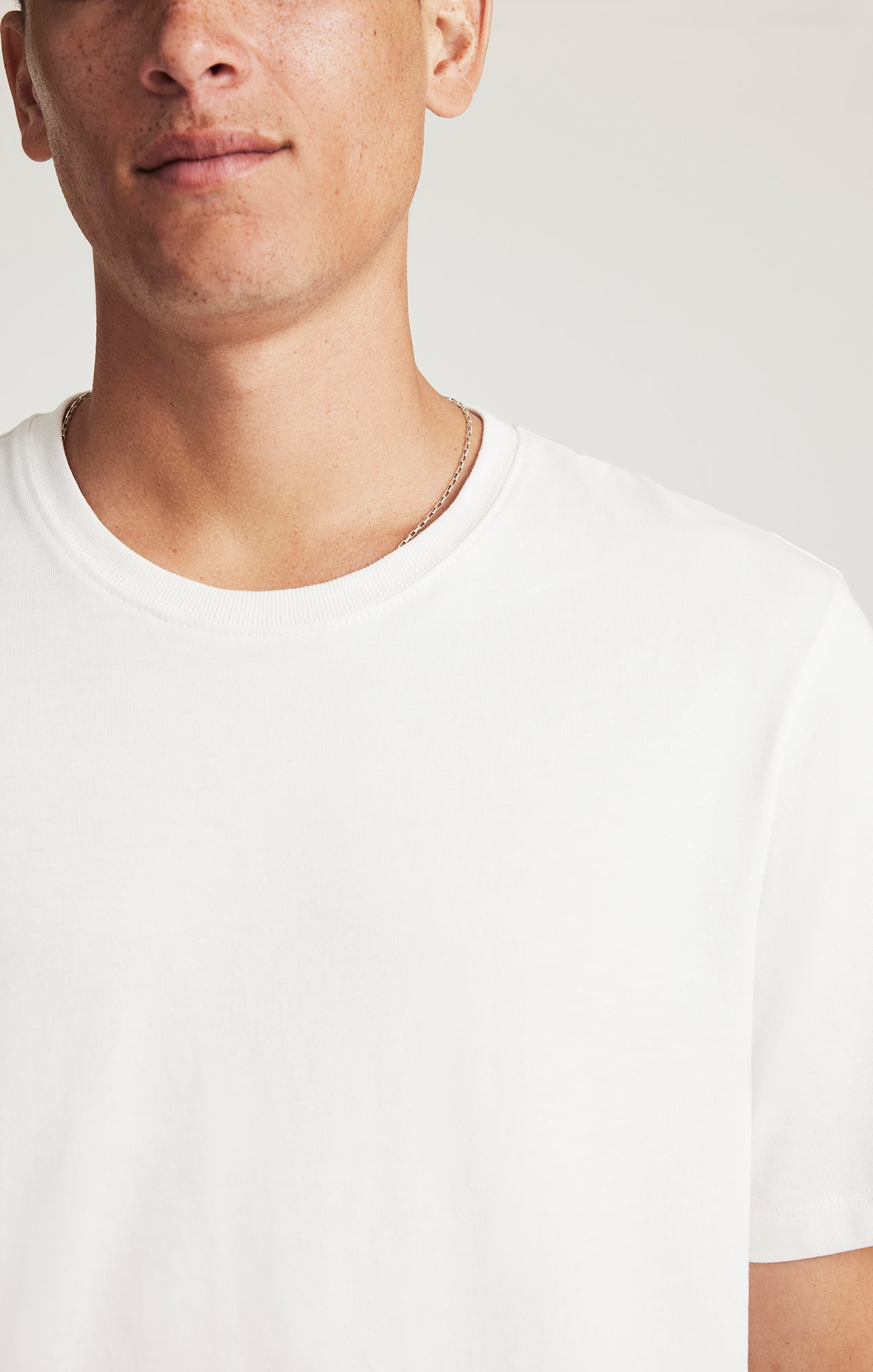 SHORT SLEEVE CREW NECK T-SHIRT IN ANTIQUE WHITE - Mavi Jeans