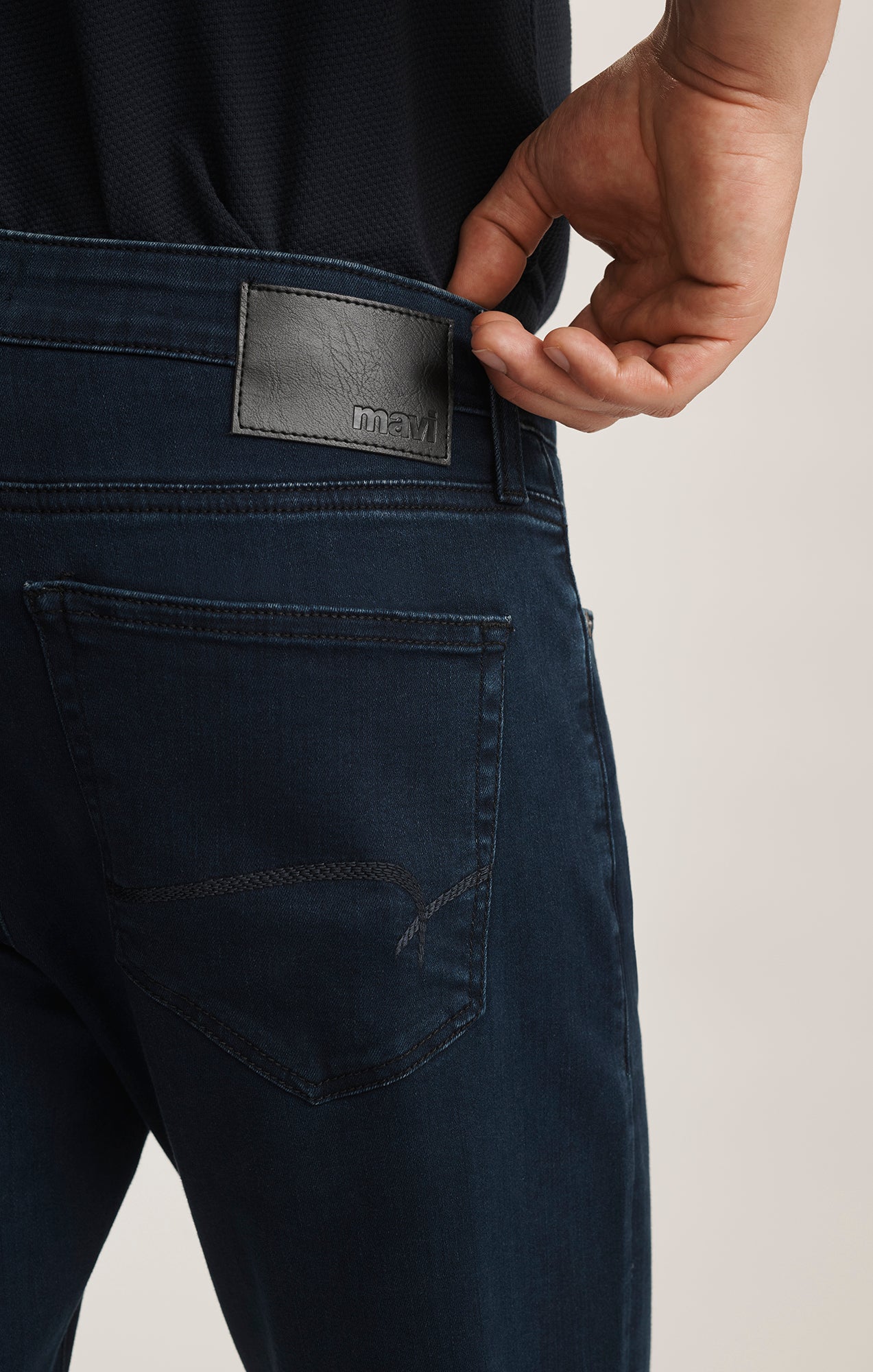 JAKE SLIM LEG IN MIDNIGHT SKY SUPERMOVE - Mavi Jeans