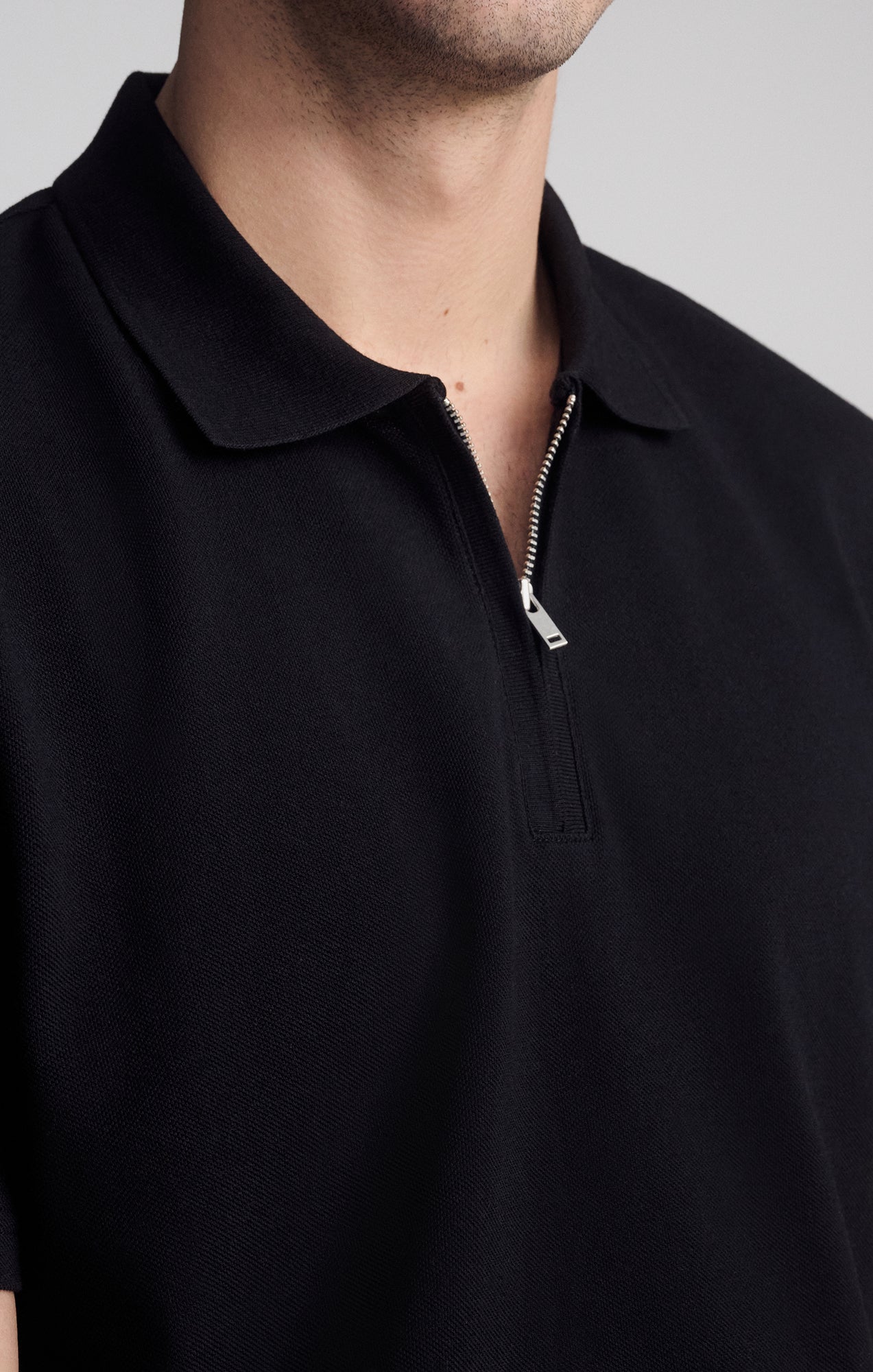 QUARTER ZIP POLO SHIRT IN BLACK - Mavi Jeans