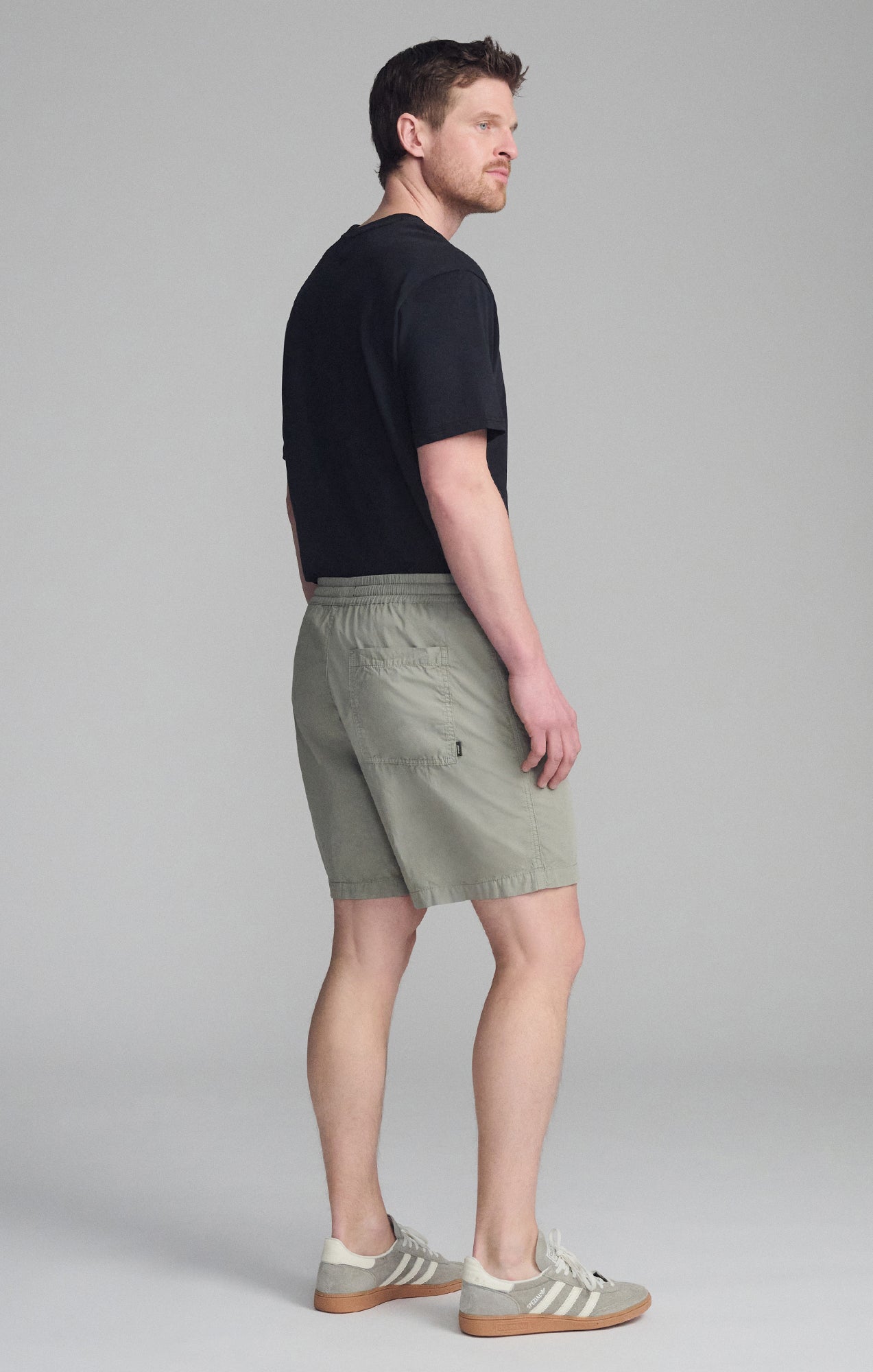 SPORTY DRAWSTRING SHORTS IN SHADOW - Mavi Jeans