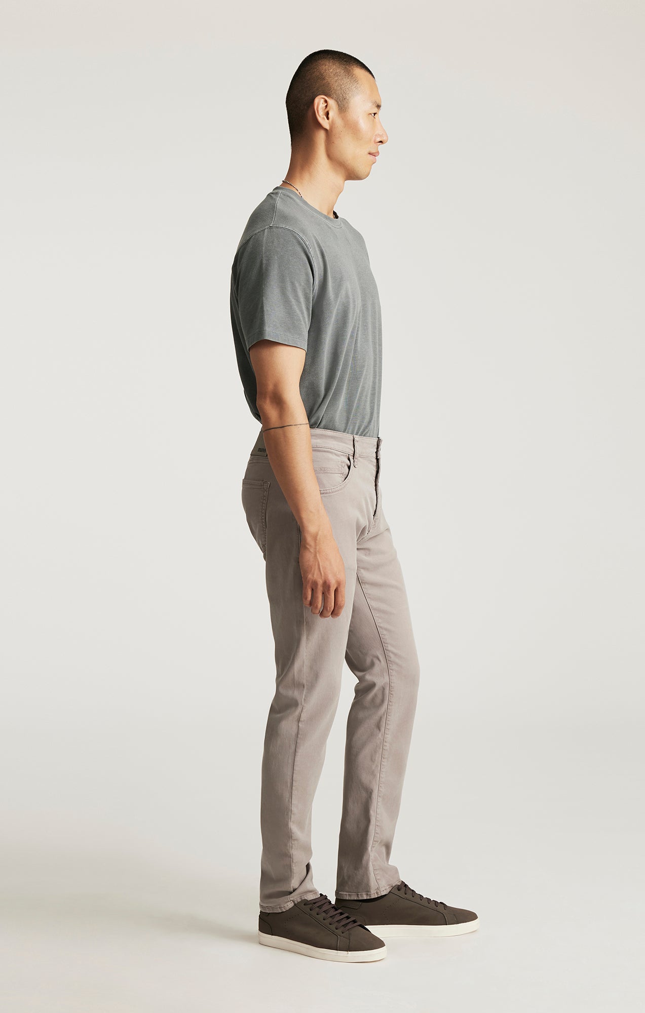 JAKE SLIM LEG IN PORCELAIN LUXE TWILL - Mavi Jeans