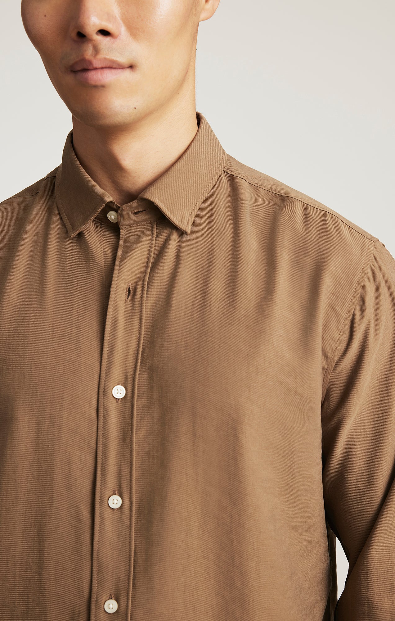EDITION LONG SLEEVE BUTTON-UP SHIRT IN SHITAKE - Mavi Jeans