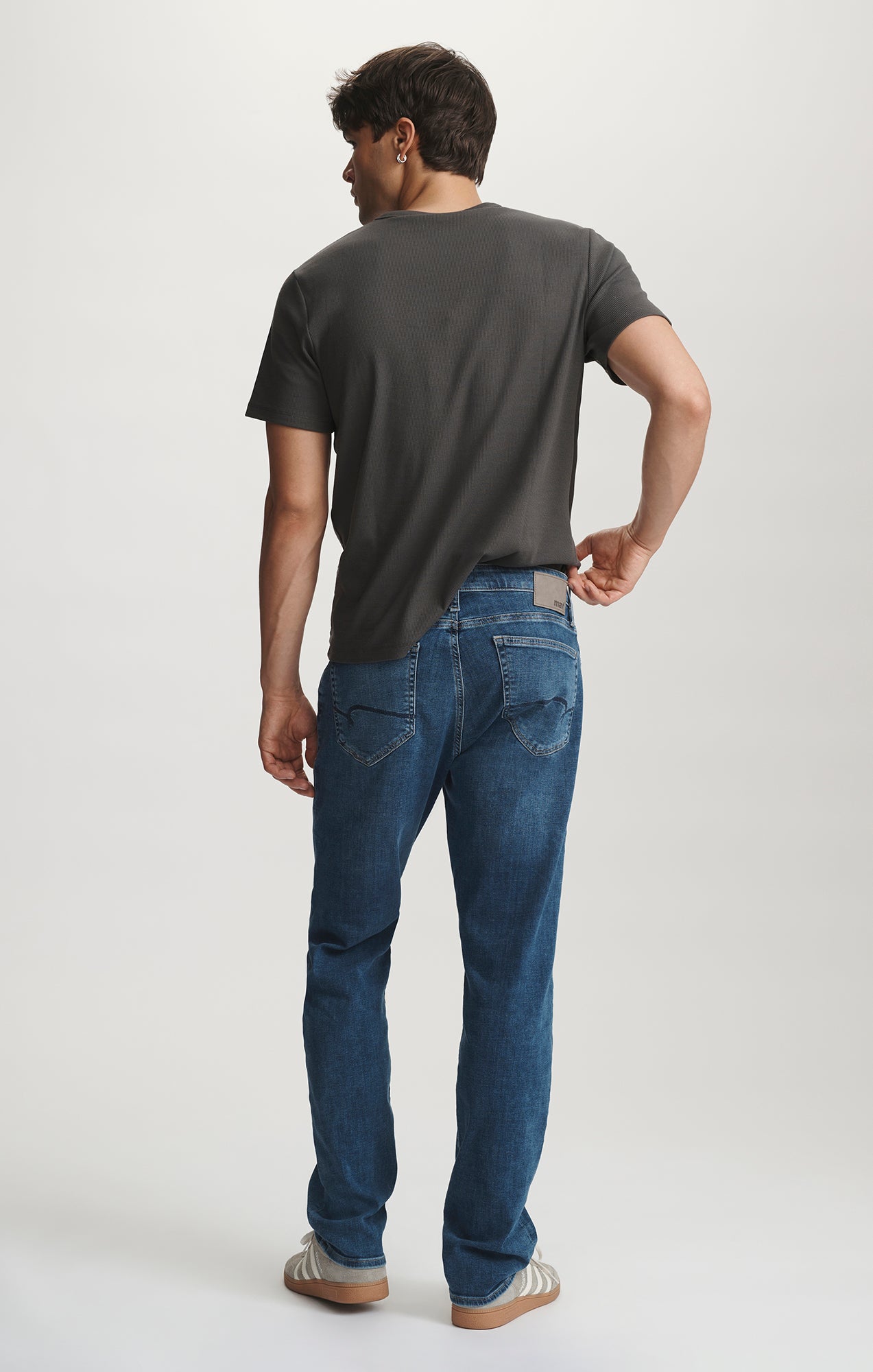 ZACH STRAIGHT LEG IN DARK BRUSHED FEATHER BLUE - Mavi Jeans