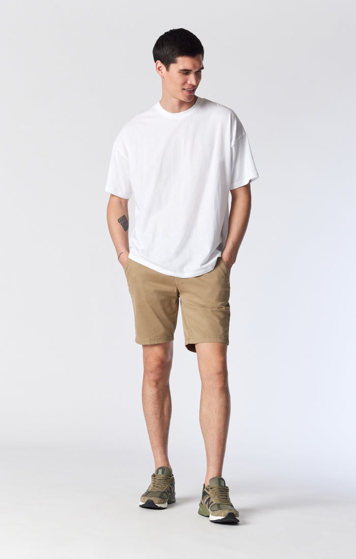 NOAH SHORTS IN BRITISH KHAKI TWILL - Mavi Jeans