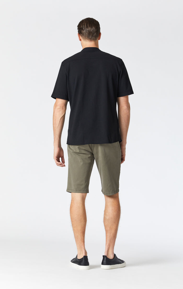JACOB SHORTS IN DUSTY OLIVE SATEEN TWILL - Mavi Jeans