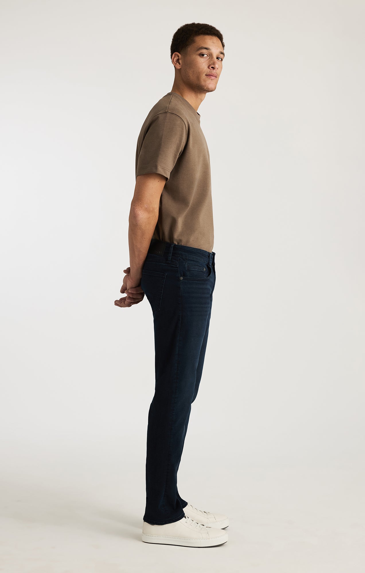 MARCUS SLIM STRAIGHT LEG IN INK BRUSHED SUPERMOVE