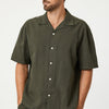 LINEN SHORT SLEEVE BUTTON-UP SHIRT IN ASPHALT - Mavi Jeans