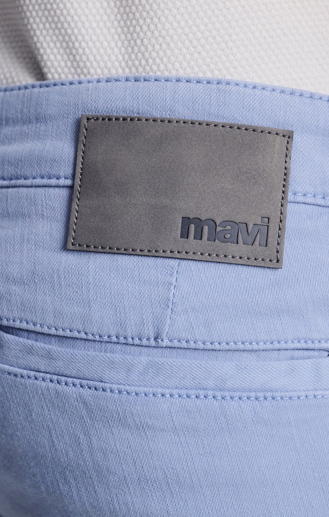 MILTON SLIM STRAIGHT CHINO IN MOUNTAIN SPRING LUXE TWILL - Mavi Jeans