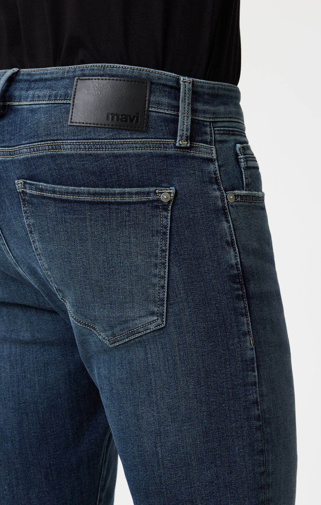 Mavi Men's Jake Slim Leg In Dark Used Organic Vintage Mavi Men's Jake Slim Leg In Dark Used Organic Vintage