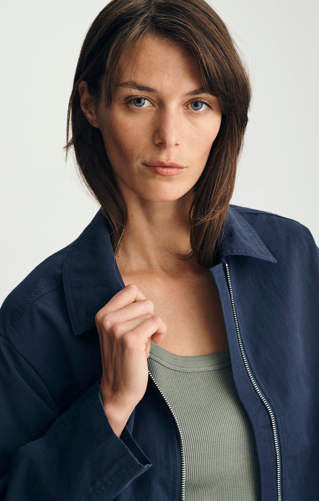 OVERSIZED ZIP JACKET IN BLACK IRIS - Mavi Jeans