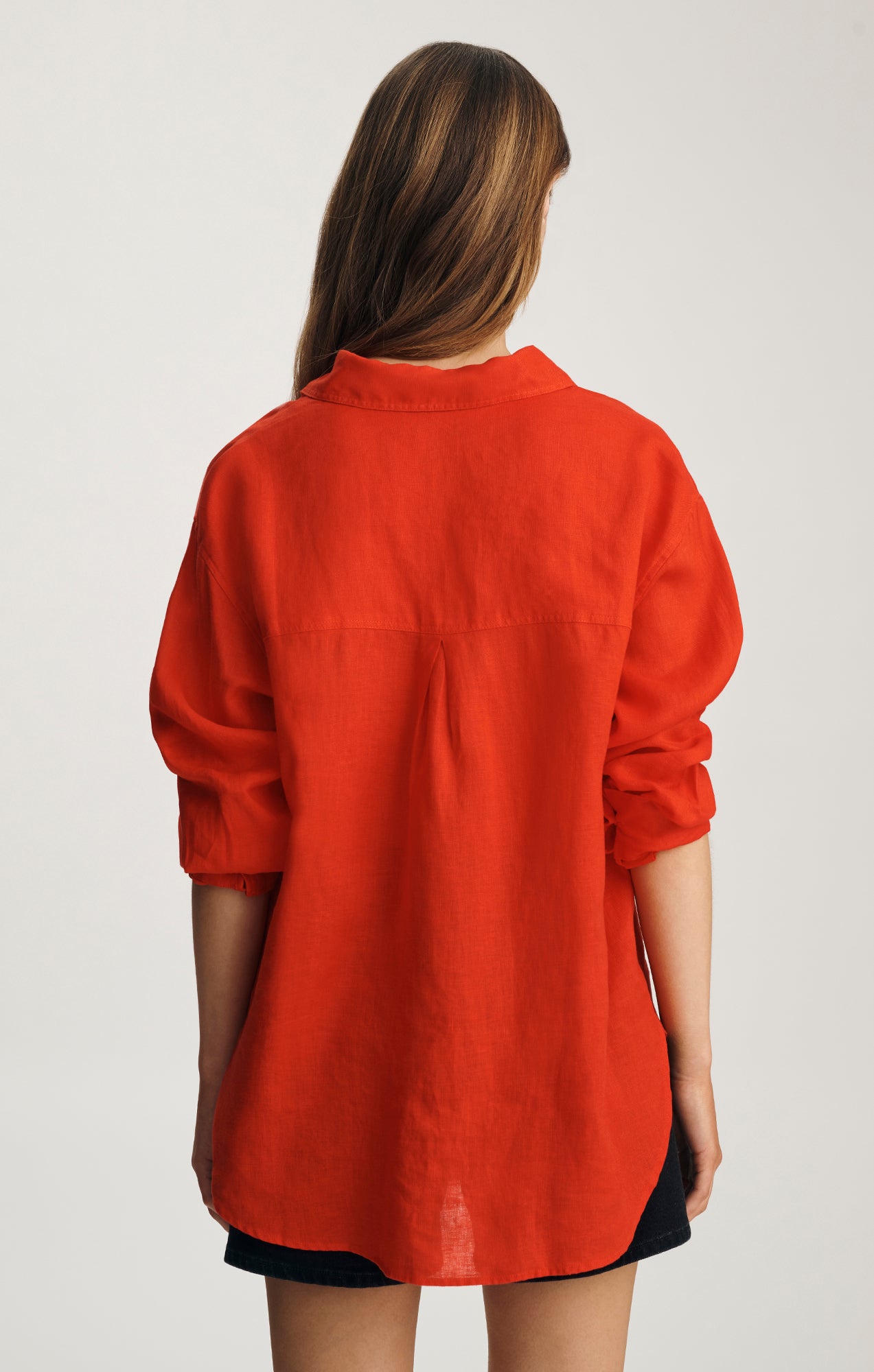 LINEN BUTTON-UP SHIRT IN FIERY RED - Mavi Jeans