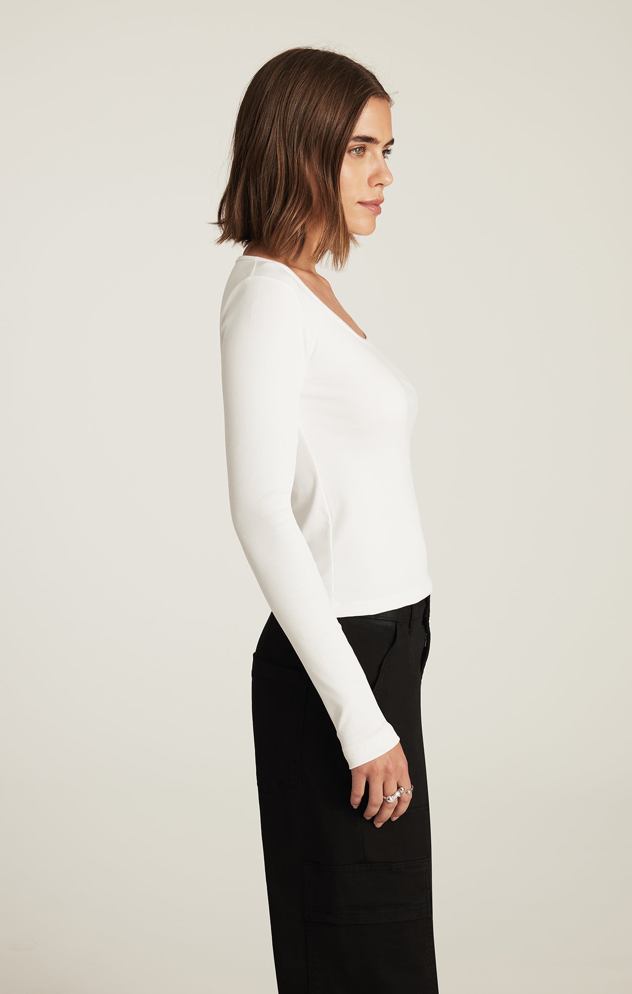 BASIC SQUARE NECK T-SHIRT IN WHITE
