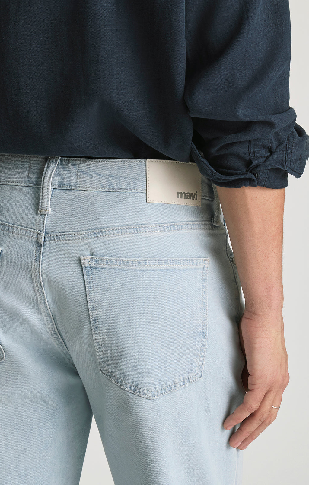 MARLON MODERN STRAIGHT LEG IN BLEACHED OCEAN BLUE - Mavi Jeans