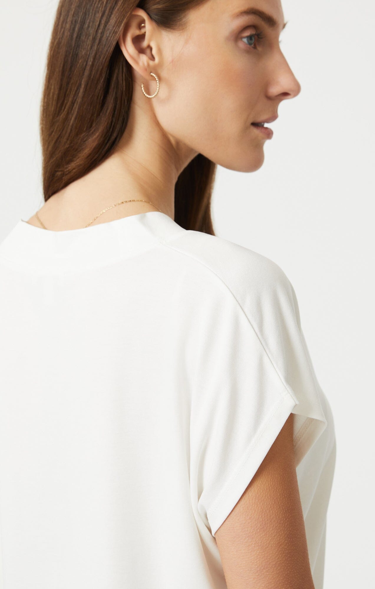 LUXE TOUCH TENCEL™ V-NECK SHIRT IN ANTIQUE LUXE - Mavi Jeans