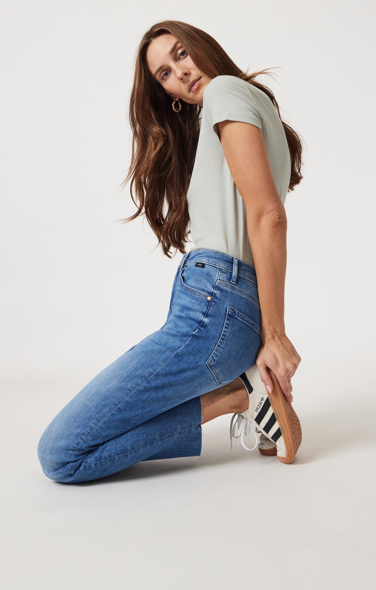 NEW YORK STRAIGHT LEG IN MID BLUE FLEX BLUE - Mavi Jeans