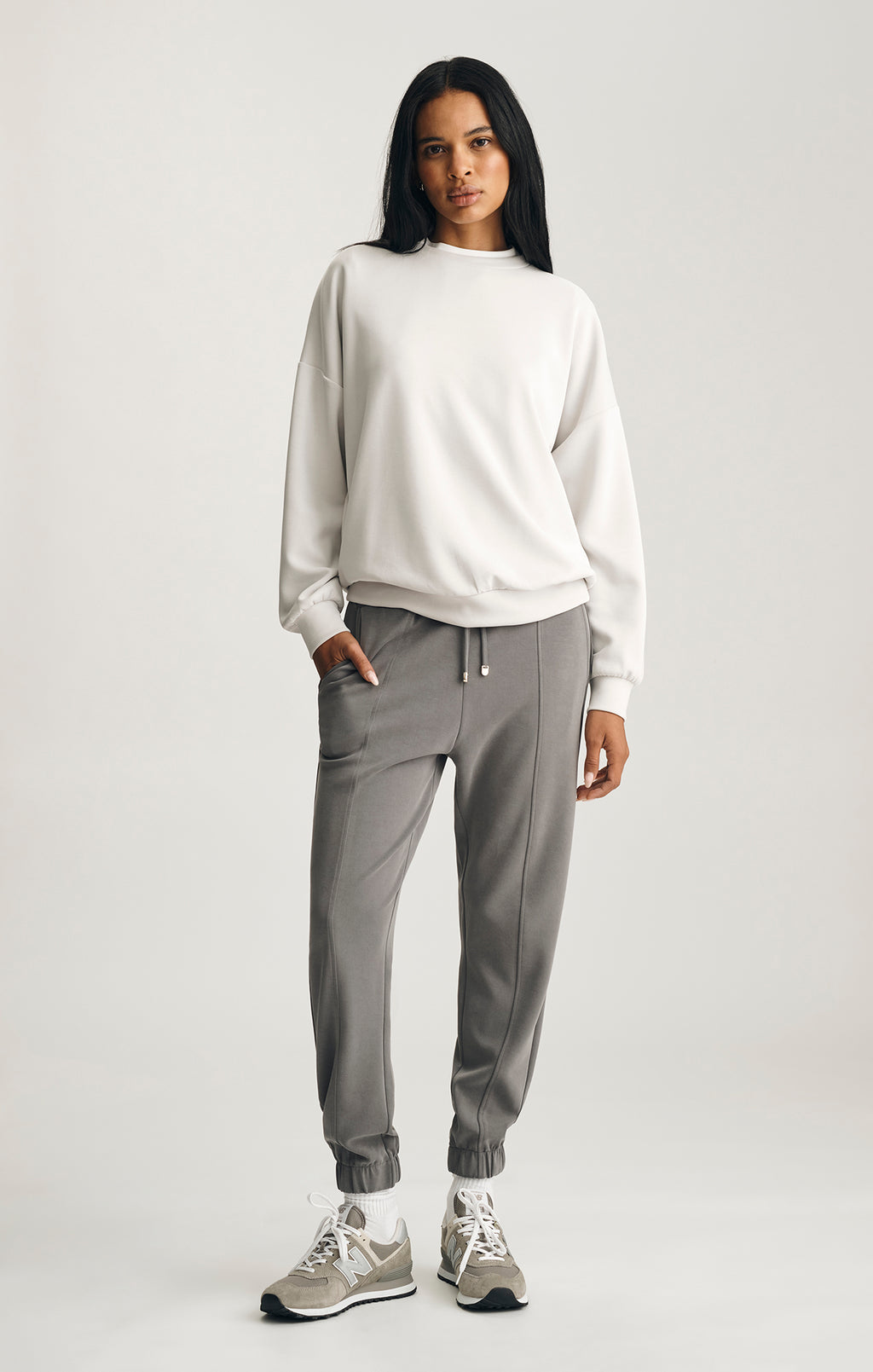 LUXE TOUCH TENCEL™ SWEATPANTS IN GARGOYLE