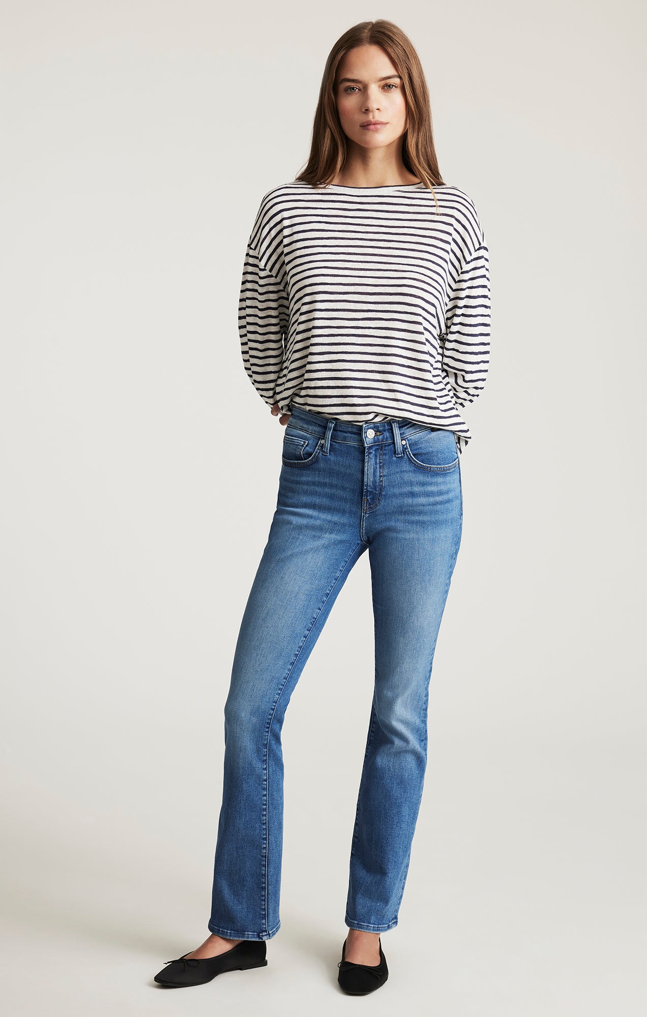 MOLLY BOOTCUT IN MID BRUSHED FLEX BLUE - Mavi Jeans