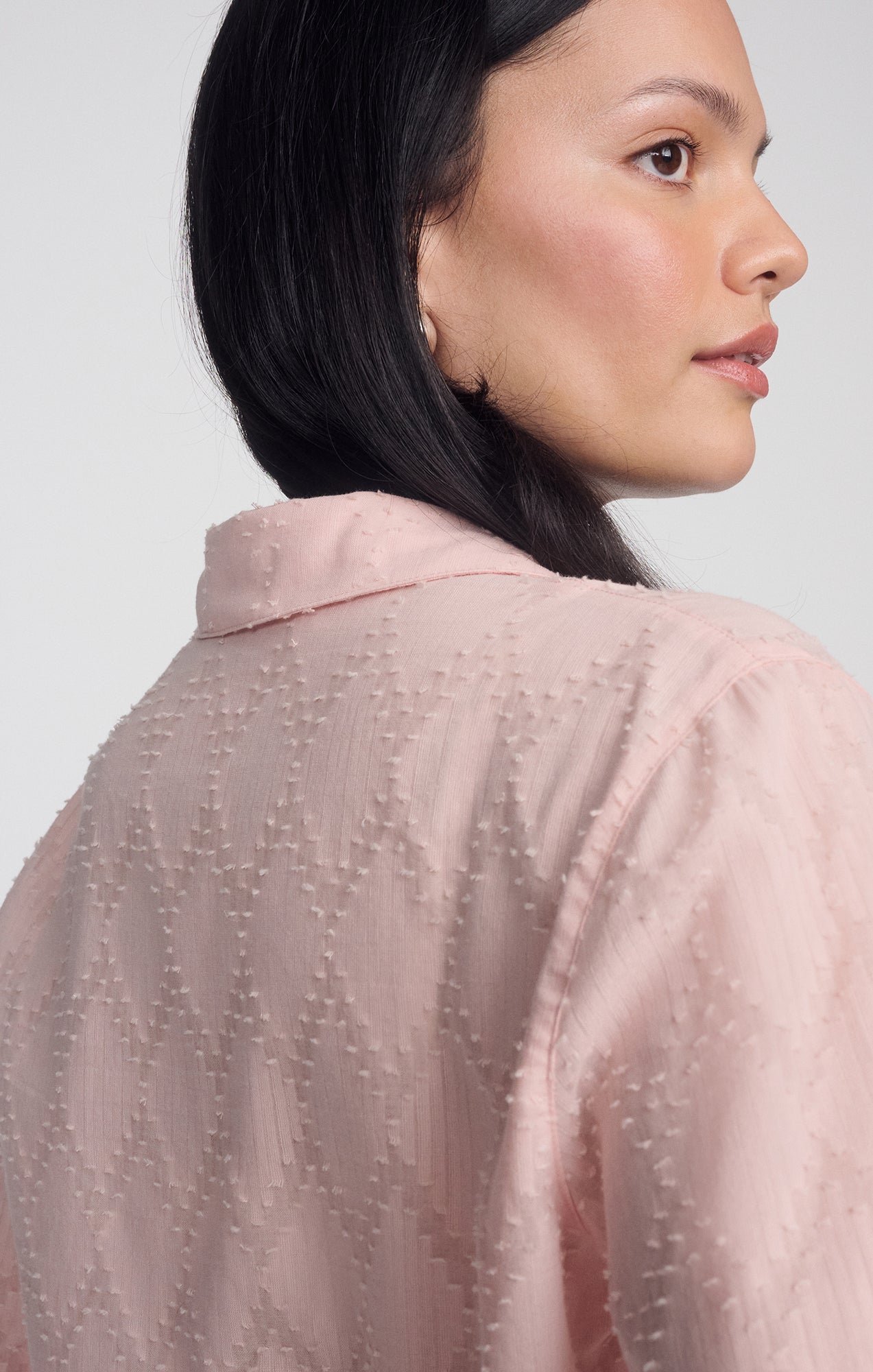 SHEER TEXTURED BUTTON-UP SHIRT IN PEACHSKIN - Mavi Jeans
