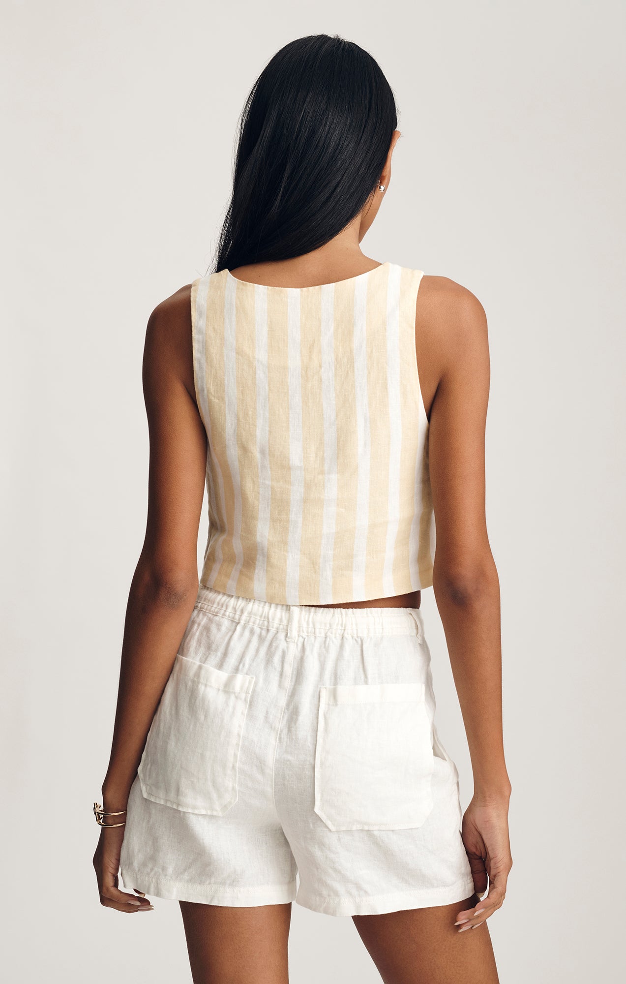 CROPPED BUTTON-UP TANK TOP IN SUNLIGHT - Mavi Jeans