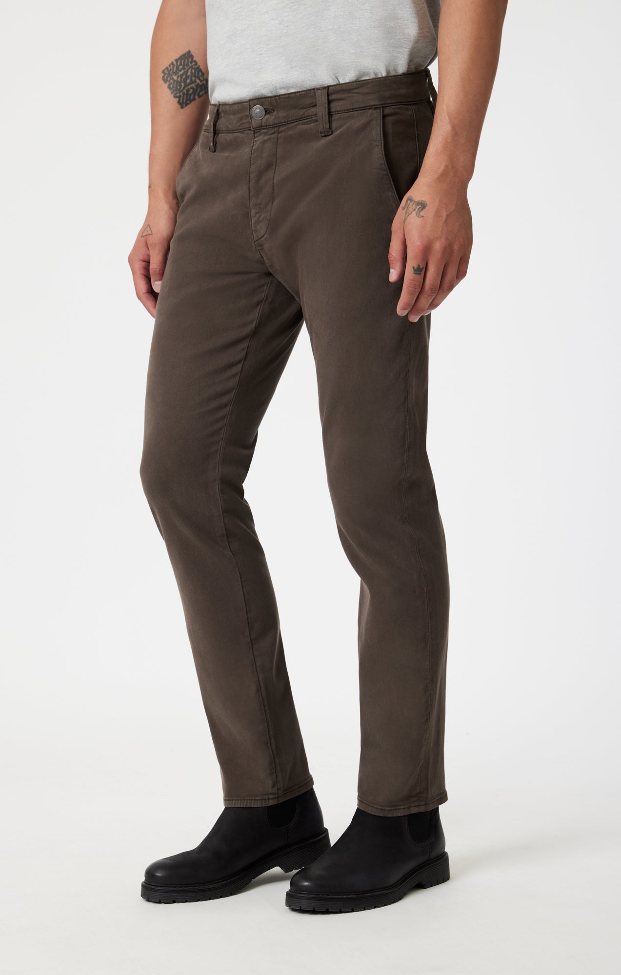 MILTON SLIM STRAIGHT CHINO IN OAK LUXE TWILL - Mavi Jeans